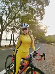 Bike Bikegirl Cycling Cyclinggirls Bikelove Sport Girl Cyclist Bike Girls Cycling Girls Girls And Bikes Girlsandbikes Bic Garotas Mulheres Esporte