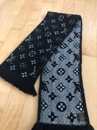 Последние твиты от louis vuitton (@louisvuitton). Louis Vuitton Logomania Shine Schal Kaufen Auf Ricardo