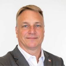 I know EOS well...and yet, my friend Rich Maynard brought some fresh  insights with his down-to-earth style last night at VentureX in Greenville,  predictably fielding a good, engaged crowd. I…