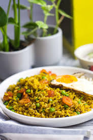 Wah, sesuatu yang baru bagi anda mungkin, dan tentu saja ini resep unik lain daripada yang lain. Learn How To Make Turmeric Fried Rice It S A Simple And Satisfying Dinner
