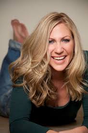 Remembering Recovery Comedian Heather Snow People Who Help Us Comedians Long Hair Styles