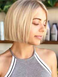Pin By Pati D Addario Church On Modellen Ovz Thick Hair Styles Short Bob Haircuts Short Bob Hairstyles