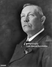 33 Photos & High Res Pictures