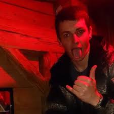 Josh Tunnicliff (@Joshtunnicliff)