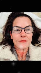 What are the differences in level 2 birthday gifts?