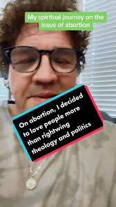 Amor sobre teología: Reflexiones de un Pastor No Convencional