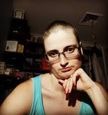 Laura Davison's Instagram, Twitter & Facebook