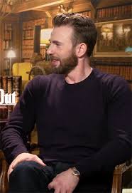 It upstaged jamie lee curtis, took over the film's twitter page and even sparked a sweaters only screening of the film attended by director rian johnson. Beardedchrisevans Chris Evans Chris Evans Captain America Christopher Evans