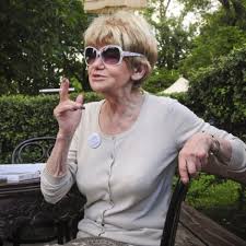Maria czubaszek powiedziała, że podziwia twórców kabaret starszych panów i, nie tylko jako jeżeli chcą się państwo dowiedzieć, dlaczego maria czubaszek nie pisze tekstów dla piotra kupichy. Maria Czubaszek Elle Pl