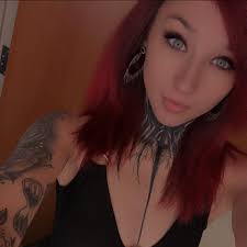 Hello! I'm looking for a tattoo artist in or around the surrounding area of  Spf that specializes in traditional Japanese designs (big ol koi fish  specifically) :) Thank you in advanced!