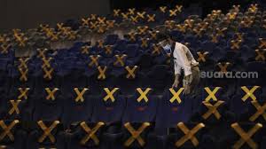 Check spelling or type a new query. Bioskop Di Jakarta Kembali Dibuka