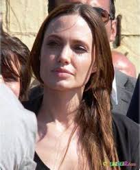 Das gibt es nur bei intouch! Angelina Jolie Ungeschminkt Jerry Hall Ganz Ungeschminkt Tikonline De Image About Angelina Jolie In People By Dalia Santoso Pulalo