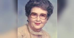 Kirsten Wolf's Instagram, Twitter & Facebook