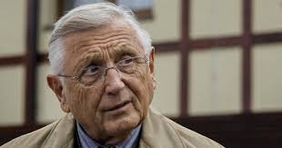 Vstupenkový systém, není propojen s diváckou sekcí. Zemrel Oscarovy Reziser Jiri Menzel Bylo Mu 82 Let Irozhlas Spolehlive Zpravy