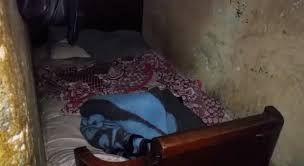 مترحش يا بابا الشغل النهاردة خليك معايا آخر كلمات جنا ضحية المطر شهود عيان اتكعبلت بكابل كهربائي فصعقها والدها كنت معتمد عليها في كل حاجة والدتها أنا دلوقتي مش عايشة وصديقتها زعلانة إنها ماتت فيديو