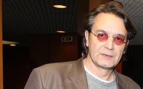 Γιάννησ κότσιρασ — κοίτα γύρω μουσική : Giannhs Kotsiras O 8anatos Ths Mhteras Toy Toy Stoixise Poly Binteo