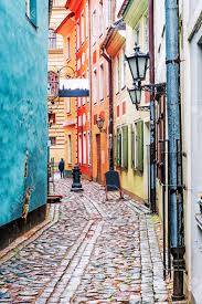 In diesem video erfährst du alles über das medizinstudium in riga, lettland an der riga. Strassen Des Alten Riga Lettland Lizenzfreie Fotos Bilder Und Stock Fotografie Image 81761335
