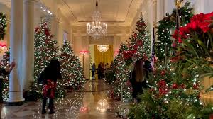 The white house christmas decorations 2020 2021 nfl. Exclusive A Guided Walk Through Of The White House Decked Out For The Holidays