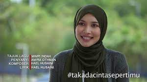 This music video features amira othman as main lead and idris khan as special appearance. Amira Othman Mimpi Indah Tak Ada Cinta Sepertimu Music Video Youtube