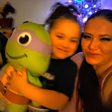 Auto brush helps kids brush teeth easily