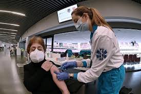 Vacunación ingresa en fase iv con estudio de seguridad y efectividad. Calendario De Vacunacion Del Covid 19 Grupos Y Vacunas Salud