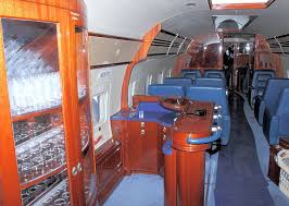 International invitational tournament traditionally features four top teams. Douglas Dc 6 B Passagierflugzeug Der Flying Bulls Von Der Firma Red Bull Flugzeug Luxuriose Inneneinrichtung Red Bull