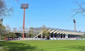 To promote a safer delivery experience, all orders are now left at your door by default. Kfc Uerdingen Grotenburg Umbau Wohl Teurer Als Geplant Liga3 Online De