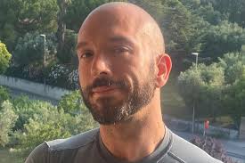 Redattore: Jonathan Ruben Salea