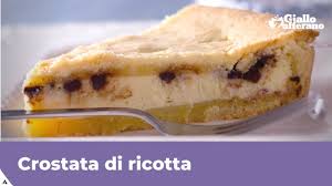 Come l'america, anche qui in italia la crostata di oggi prevede anche l'aggiunta di una generosa dose di gocce al cioccolato fondente e una bella dose di scorza di arance grattugiata, in. Crostata Di Ricotta Con Gocce Di Cioccolato Youtube