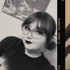 If Naomi is 7 weeks pregnant, how did WWE allow her to compete in this  triple threat match against IYO Sky and Rhea Ripley at SummerSlam!? More  importantly, how could IYO and