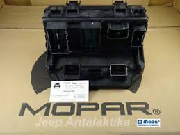The visitors can easily realize the fuse box diagram 2008 jeep wrangler unlimited concerning unique fields. Fuse Relay Distribution Box Jeep Liberty Kk 2008 4692235aj New Oem Mopar Ebay