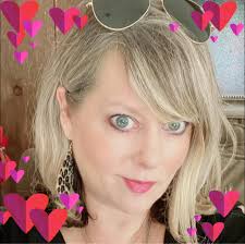 Just need some info if a guy reinlisted in the military does he get paid ?  He's telling me something about waiting for a check to arrive to him n  wants me