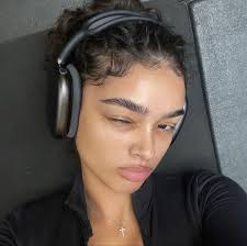 julia zahn (zahn4188)