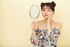 Maybe you would like to learn more about one of these? Ini Alasan Kenapa Kamu Terlihat Menarik Di Kaca Tapi Jelek Di Foto