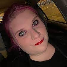 Deon Starks's Instagram, Twitter & Facebook