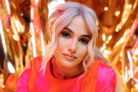 Cal Hackett's Instagram, Twitter & Facebook