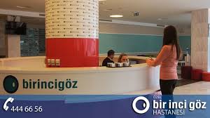 Bir Inci Goz Hastanesi Panosundaki Pin