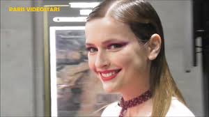 Camille RAZAT ( Camille ) @ Paris 6 december 2022 World premiere Emily in  Paris