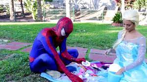 La reine des neiges 2 (2019) film en streaming. Spiderman Frozen Vs Venom Vs Joker Vs Reine Des Neiges Elsa Dailymotion Video