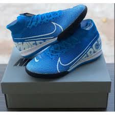 Choose between differents brands, and check out our online selection of futsal shoes right here in this category! Ventilation Enhed Svulst Nike Mercurial Futsal Malaysia Eksplosion Makker Fil