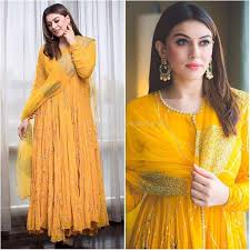 9 Super Easy Anarkali Hairstyles With Step By Step Tutorial Videos Keep Me Stylish Indian Designer Outfits Indian Wedding Outfits Dress Indian Style