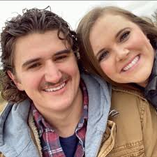 Do all food truck owners pay monthly sales tax?