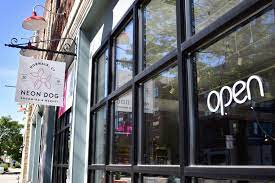 199 riverside ave, bristol, ct 06010. Dog Grooming Boom Connecticut Sees A Trend In Instagram Friendly Dog Spaces