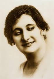 Image of Suzanne Grinberg, 1928 (b/w photo) by Unknown photographer, (20th  century)