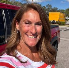 What are transportation options from Iona Gardens area to Punta Gorda  Airport at 3 am?