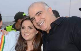 Presidente iván duque y karen abudinen, ministra de las tic, promulgaron ley de internet como servicio público esencial y universal columna: R56qm6 Gur4sem