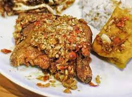 Bahkan cabangnya pun semakin banyak dari hari ke hari. Cara Buat Sambal Ayam Gepuk Pak Gembus Membuat Itu