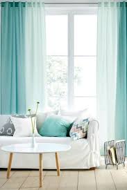 The Mint Green Is Absolutely Stunning In This Room Gardinen Wohnzimmer Wohnen Wohnzimmer Design