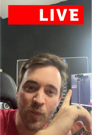 Kyle Kuznik Live