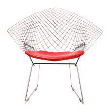 Son revêtement en pu d'excellente qualité vous garantit un confort exceptionnel. Bertoia Diamond Lounger Knoll Shop